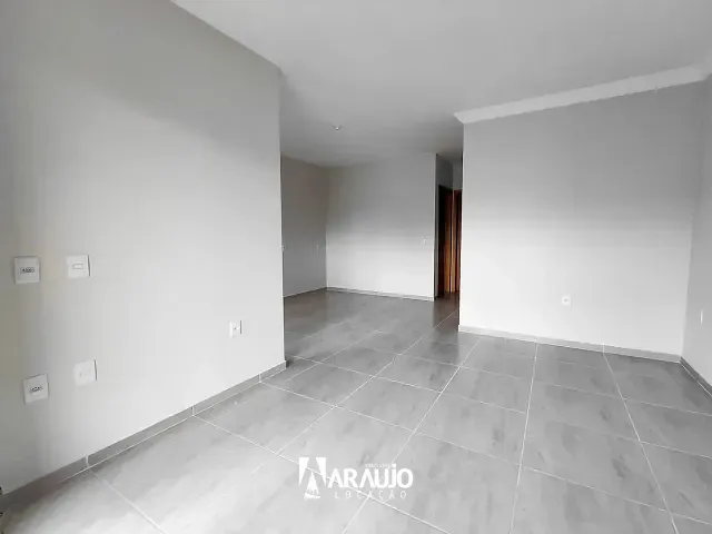 Apartamento 2 quartos e 1 banheiro, para alugar, no bairro Gravatá em Navegantes