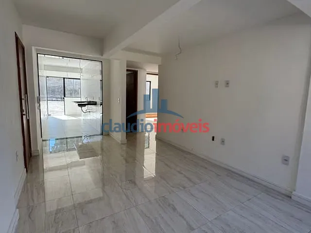 Apartamento 2 quartos e 2 banheiros, à venda, no bairro Vila Orlandelia em Barra Mansa