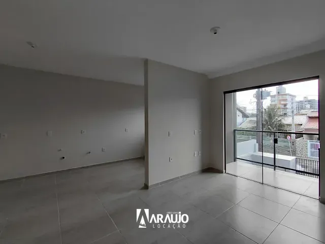 Apartamento 2 quartos e 1 banheiro, para alugar, no bairro Gravatá em Navegantes