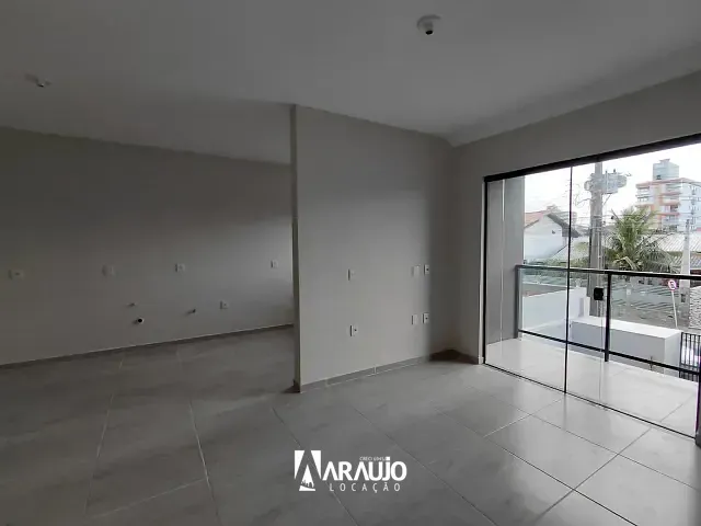 Apartamento 2 quartos e 1 banheiro, para alugar, no bairro Gravatá em Navegantes