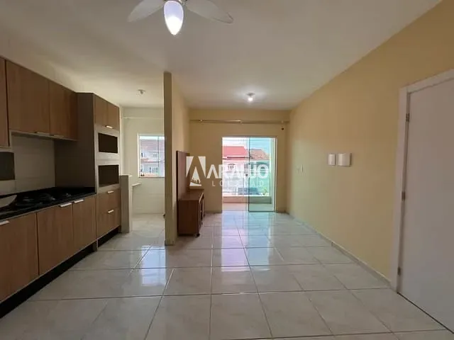 Apartamento 2 quartos e 1 banheiro, para alugar, no bairro Barra do Rio em Itajaí
