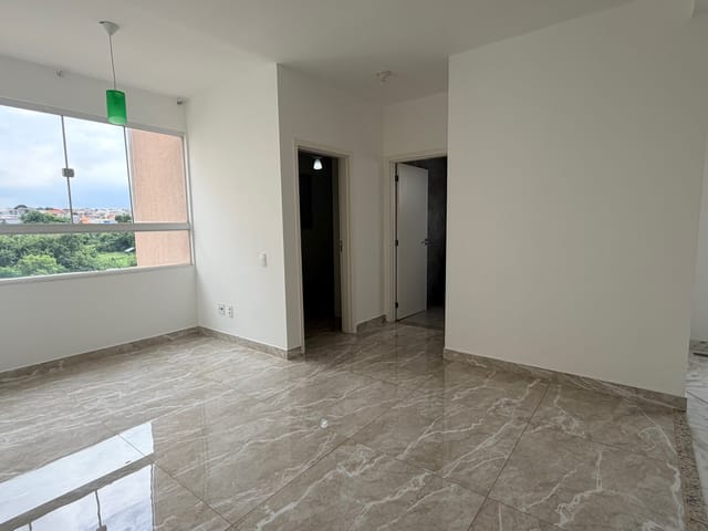 Foto do Apartamento - 🏡1 Dormitório com Armários Planejados e Vaga | Condomínio Completo - Apartamento Portal Dalias do Campo – Lazer Completo e Localização Privilegiada! | Imobiliária Compare