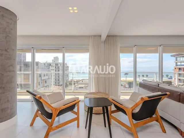 Apartamento com 304m² 4 quartos e 4 banheiros, à venda, no bairro Praia Brava em Itajaí