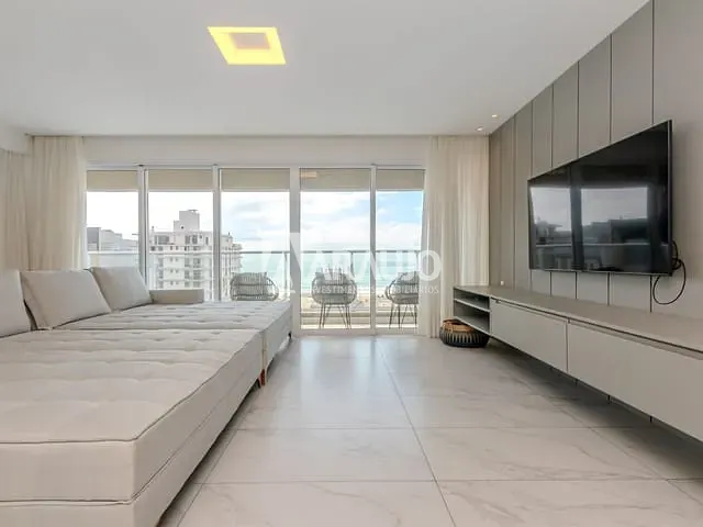 Apartamento com 304m² 4 quartos e 4 banheiros, à venda, no bairro Praia Brava em Itajaí