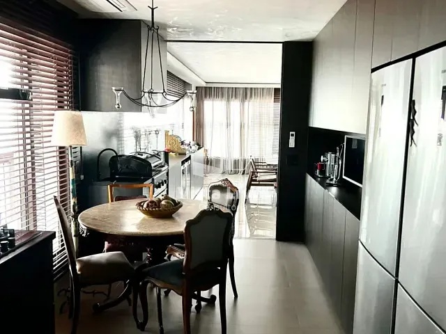 Apartamento com 310m² 4 quartos e 6 banheiros, à venda, no bairro Santa Cecília em São Paulo