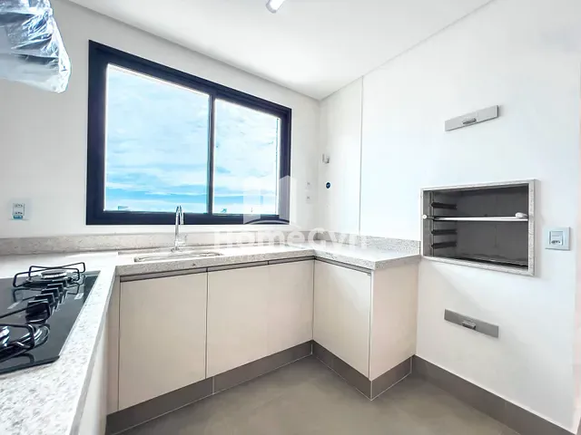 Apartamento com 165m² 3 quartos e 5 banheiros, à venda, no bairro Setor Bueno em Goiânia