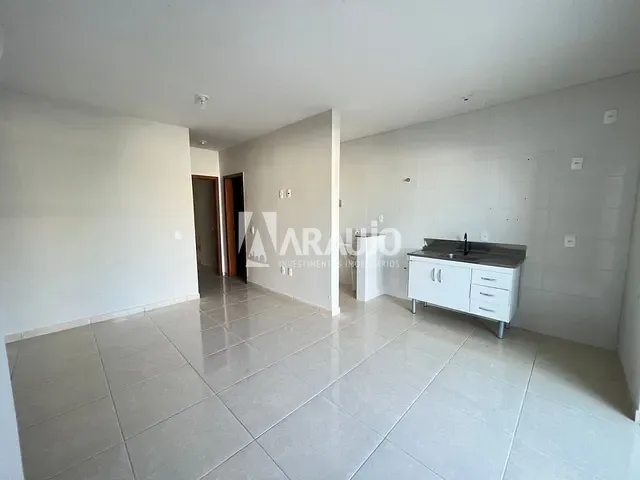 Apartamento 2 quartos e 1 banheiro, à venda, no bairro Espinheiros em Itajaí