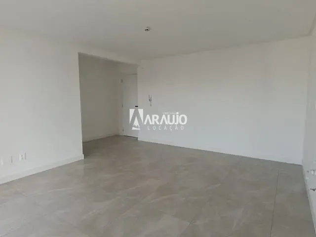 Apartamento 3 quartos e 1 banheiro, para alugar, no bairro Vila Operária em Itajaí