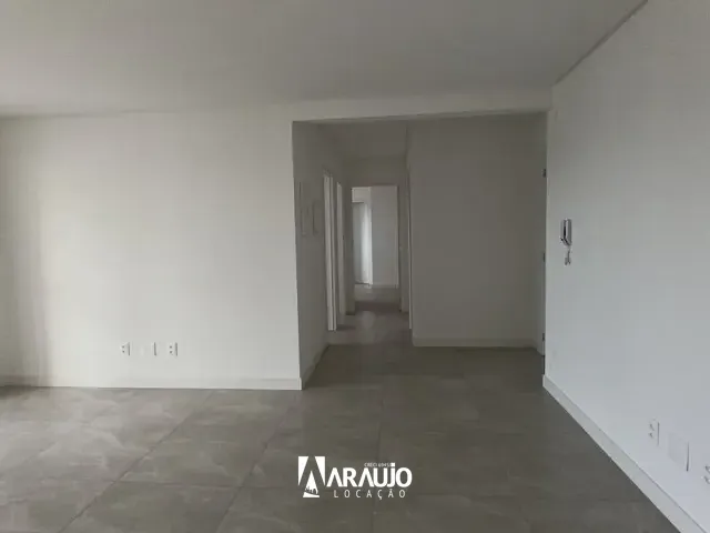 Apartamento 3 quartos e 1 banheiro, para alugar, no bairro Vila Operária em Itajaí