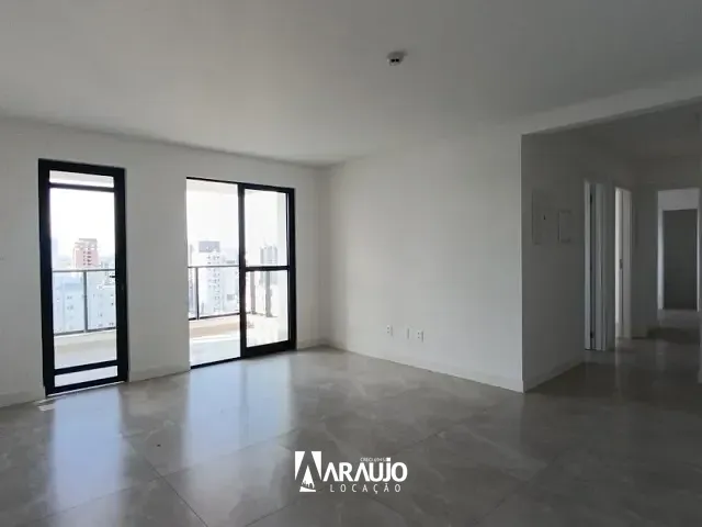 Apartamento 3 quartos e 1 banheiro, para alugar, no bairro Vila Operária em Itajaí