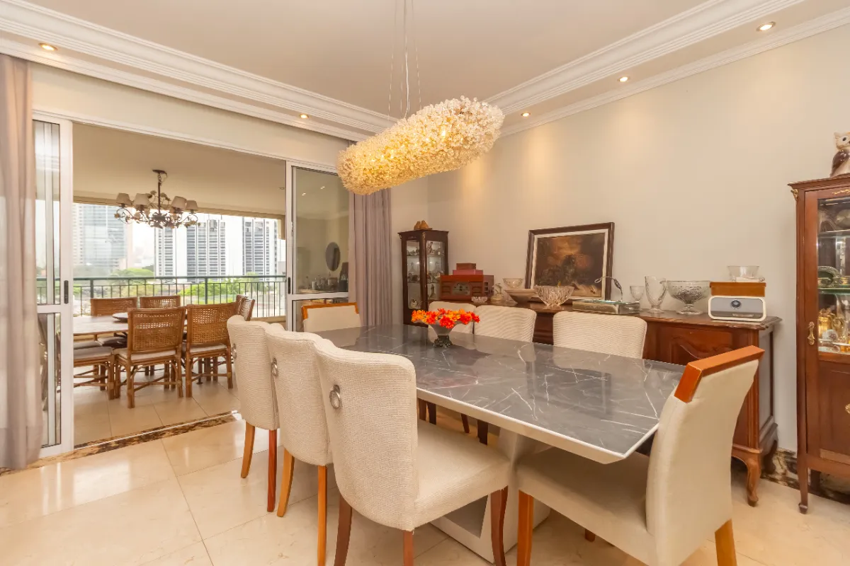 Apartamento para venda em Brooklin com 4 quartos, sendo 4 suítes, 205m²