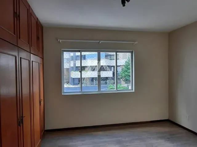 Apartamento com 136m² 3 quartos e 1 banheiro, à venda, no bairro Centro em Ponta Grossa