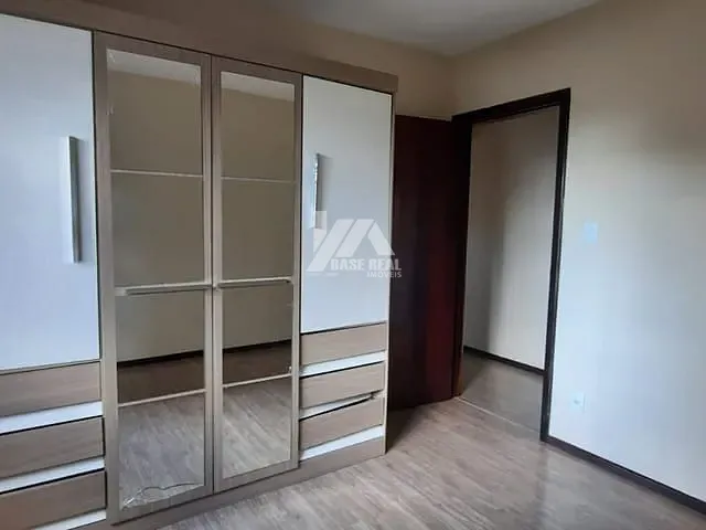 Apartamento com 136m² 3 quartos e 1 banheiro, à venda, no bairro Centro em Ponta Grossa