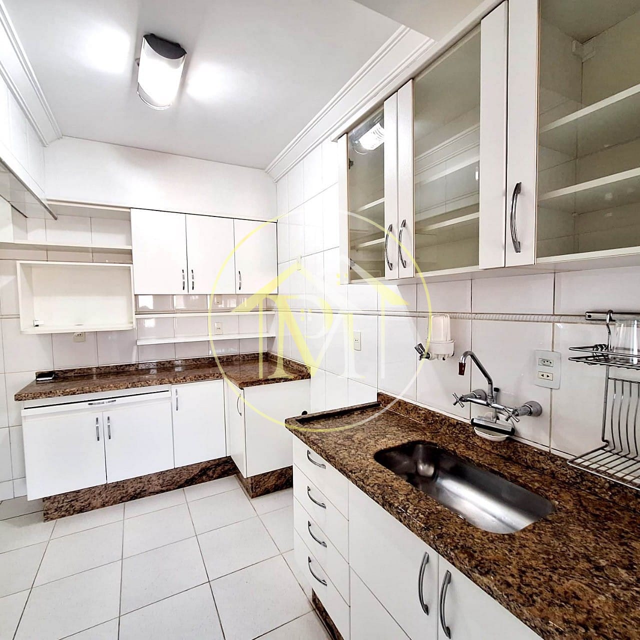 Apartamento à venda com 3 quartos, 93m² - Foto 18