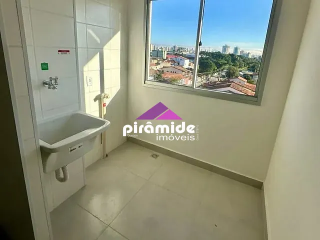 Apartamento 2 quartos e 1 banheiro, à venda, no bairro Jardim Oriente em São José dos Campos