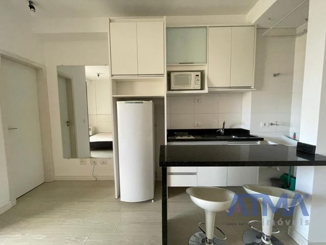 Apartamento 1 quarto e 1 banheiro, para alugar, no bairro Portão em Curitiba