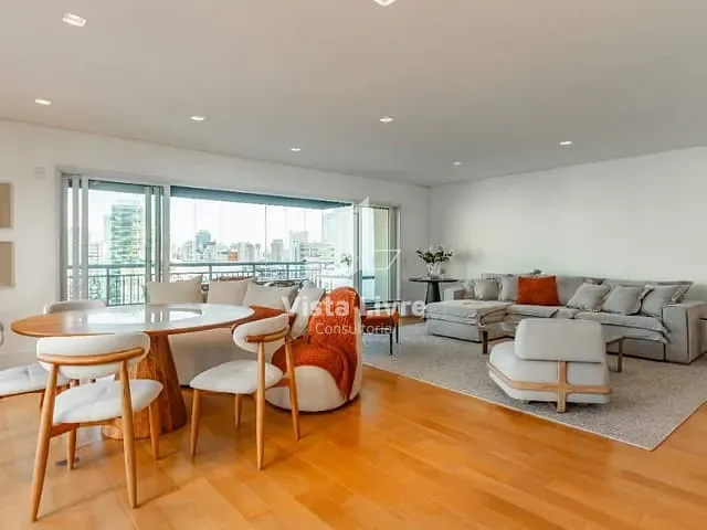 Apartamento com 275m² 3 quartos e 4 banheiros, à venda, no bairro Vila Olímpia em São Paulo