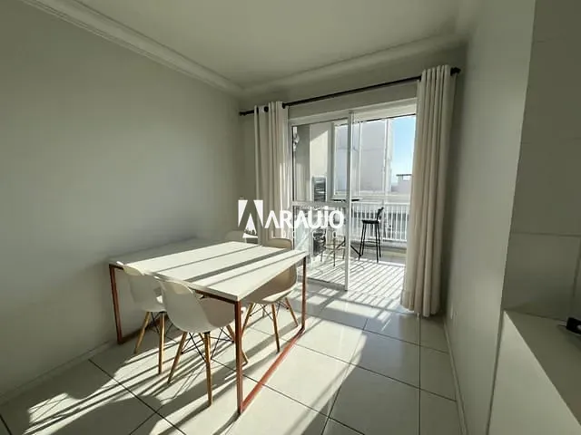 Apartamento 2 quartos e 1 banheiro, para alugar, no bairro Ressacada em Itajaí