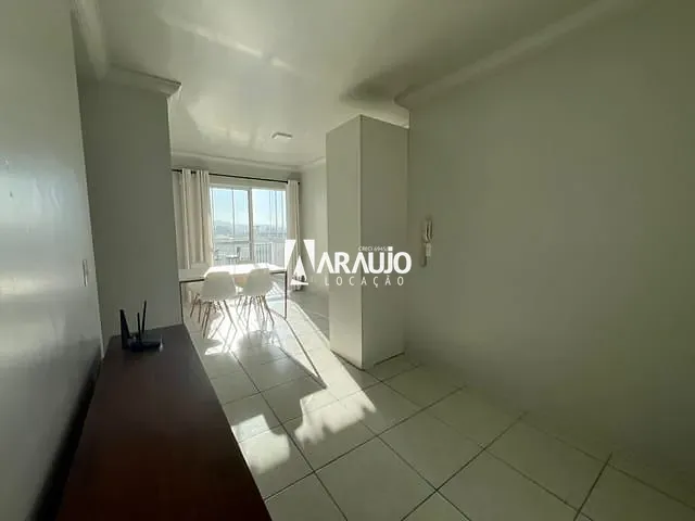 Apartamento 2 quartos e 1 banheiro, para alugar, no bairro Ressacada em Itajaí