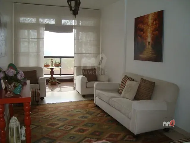 Apartamento à venda, no bairro Centro em Petrópolis