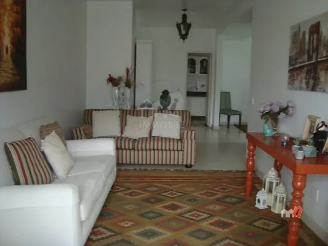 Apartamento à venda, no bairro Centro em Petrópolis