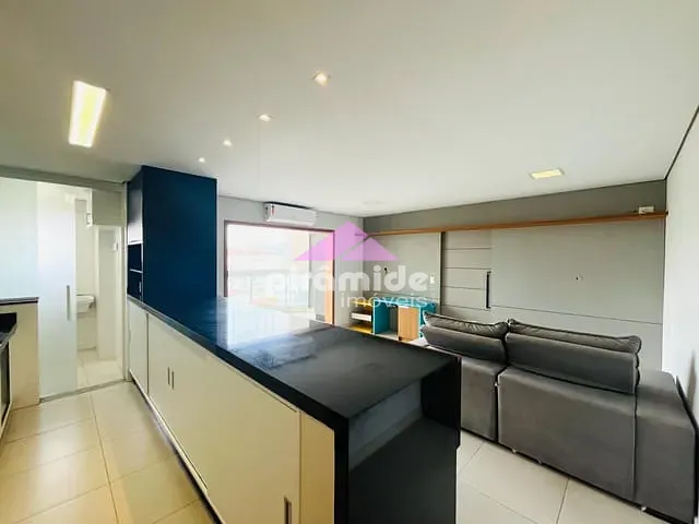 Apartamento 3 quartos e 2 banheiros, à venda ou para alugar, no bairro Centro em Caraguatatuba