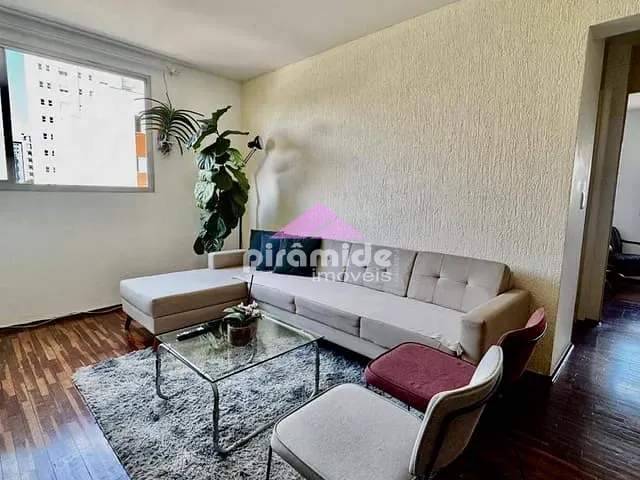 Apartamento 2 quartos e 1 banheiro, à venda, no bairro Vila Adyana em São José dos Campos