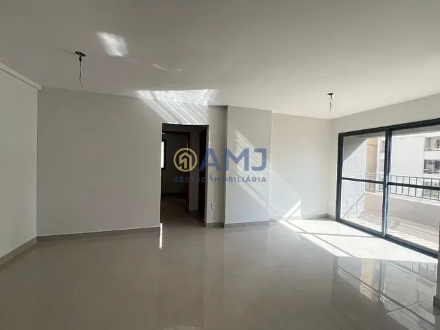 Apartamento 3 quartos e 2 banheiros, à venda, no bairro Setor Bueno em Goiânia