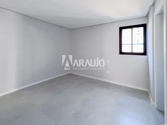 Apartamento com 116m² 3 quartos e 2 banheiros, à venda, no bairro Vila Operária em Itajaí