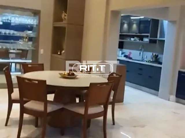 Apartamento com 189m² 4 quartos e 2 banheiros, à venda, no bairro DAE em Campinas