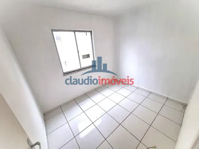 Apartamento 2 quartos e 2 banheiros, para alugar, no bairro Roma em Volta Redonda