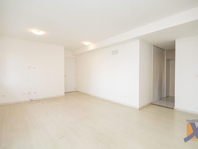 Apartamento 2 quartos e 1 banheiro, à venda, no bairro Água Verde em Curitiba