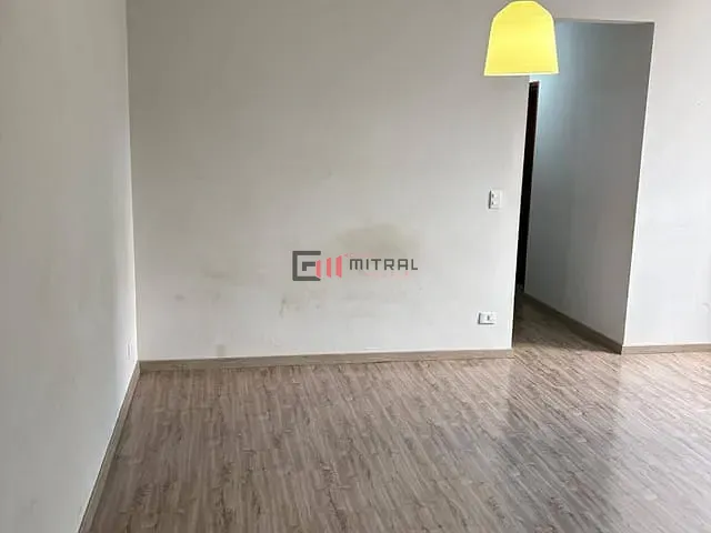 Apartamento 3 quartos e 2 banheiros, à venda, no bairro Cláudia em Londrina