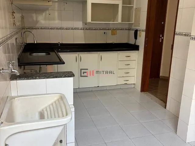 Apartamento 3 quartos e 2 banheiros, à venda, no bairro Cláudia em Londrina