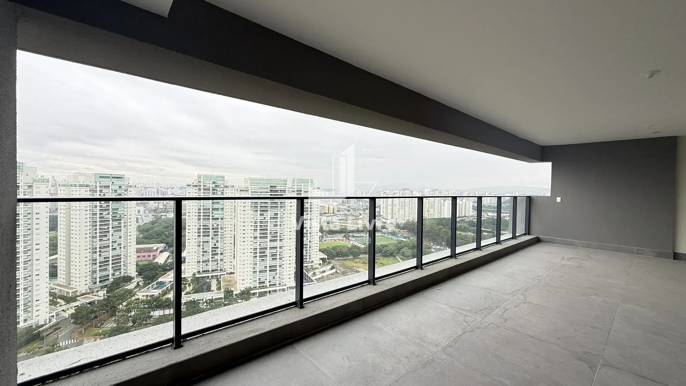 Apartamento, 3 quartos, 188 m² - Foto 1