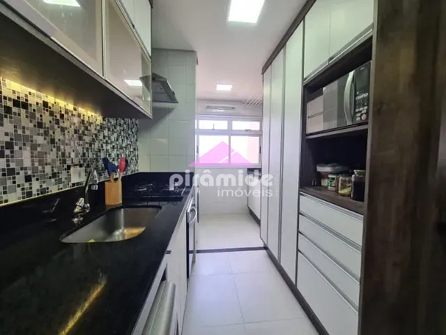 Apartamento 3 quartos e 3 banheiros, à venda, no bairro Parque Industrial em São José dos Campos
