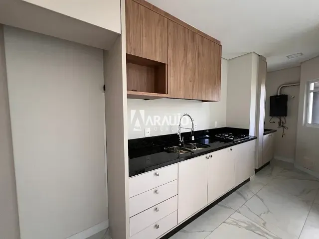 Apartamento 2 quartos e 1 banheiro, para alugar, no bairro Ressacada em Itajaí