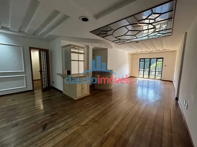 Apartamento com 319m² 3 quartos e 4 banheiros, à venda ou para alugar, no bairro Santa Rosa em Barra Mansa