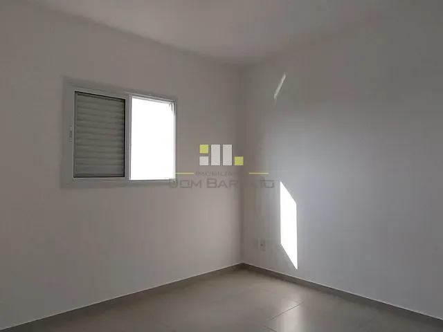 Apartamento 2 quartos e 1 banheiro, para alugar, no bairro Bairro ZPR2 em Nova Odessa
