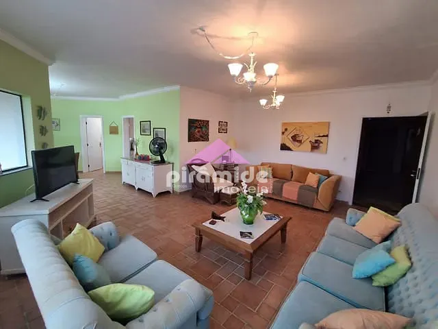 Apartamento 3 quartos e 4 banheiros, para alugar, no bairro Portal do Tabatinga em Caraguatatuba