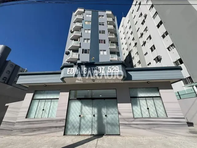 Apartamento com 48m², à venda, no bairro Centro em Itajaí