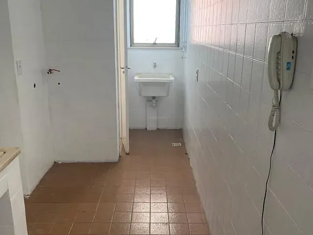 Apartamento 2 quartos e 1 banheiro, para alugar, no bairro Centro em Campos dos Goytacazes