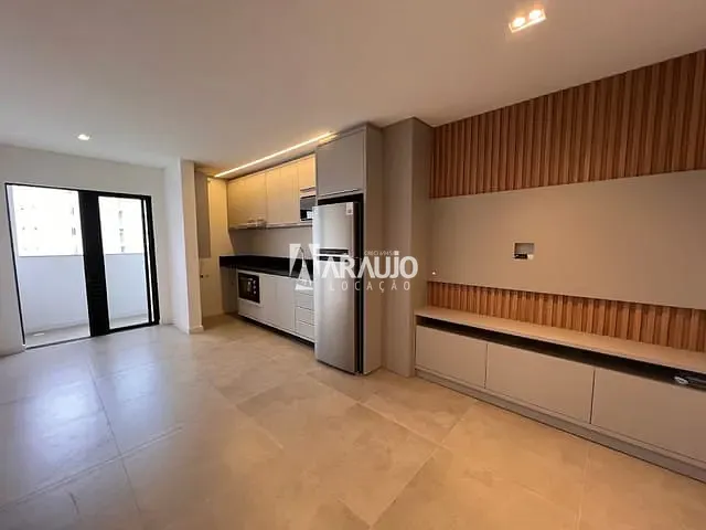 Apartamento 2 quartos e 1 banheiro, para alugar, no bairro Centro em Itajaí