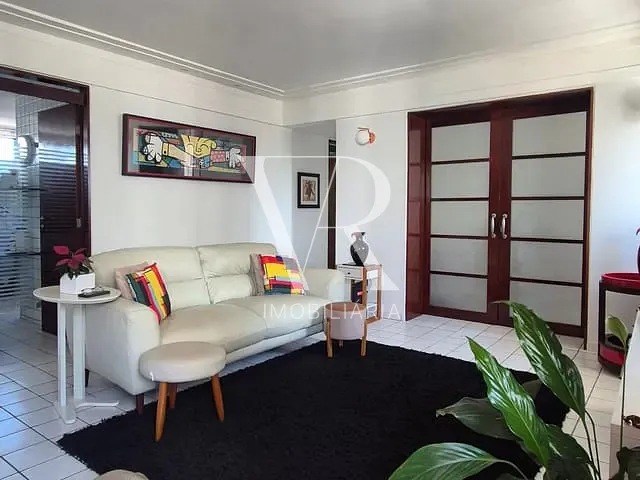 Apartamento 2 quartos e 2 banheiros, à venda, no bairro Tambaú em João Pessoa