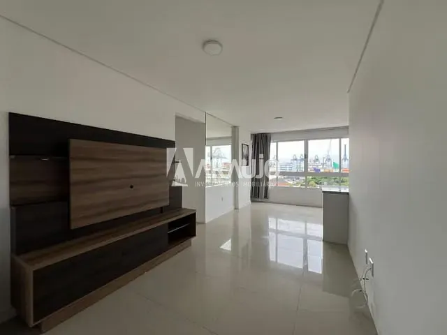 Apartamento com 72m² 2 quartos e 1 banheiro, à venda, no bairro Centro em Itajaí