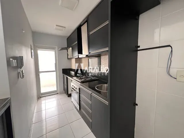 Apartamento 2 quartos e 1 banheiro, para alugar, no bairro Espinheiros em Itajaí