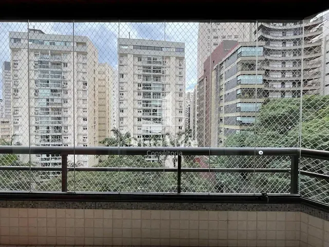 Apartamento com 167m² 3 quartos e 3 banheiros, à venda, no bairro Vila Nova Conceição em São Paulo