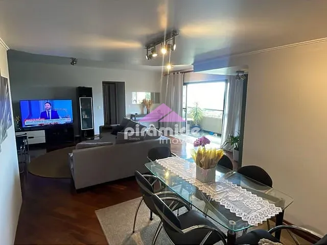 Apartamento 4 quartos e 2 banheiros, à venda, no bairro Centro em São José dos Campos