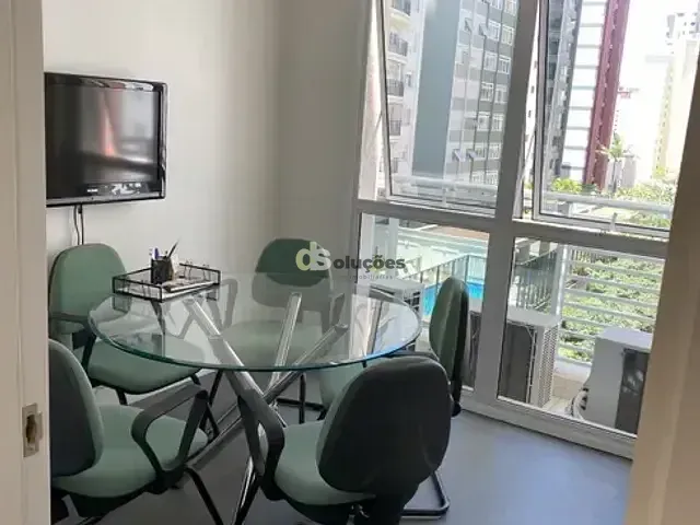 Sala à venda, no bairro Pinheiros em São Paulo