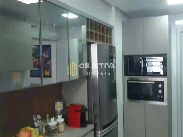 Apartamento 3 quartos e 2 banheiros, à venda, no bairro Moinhos de Vento em Porto Alegre